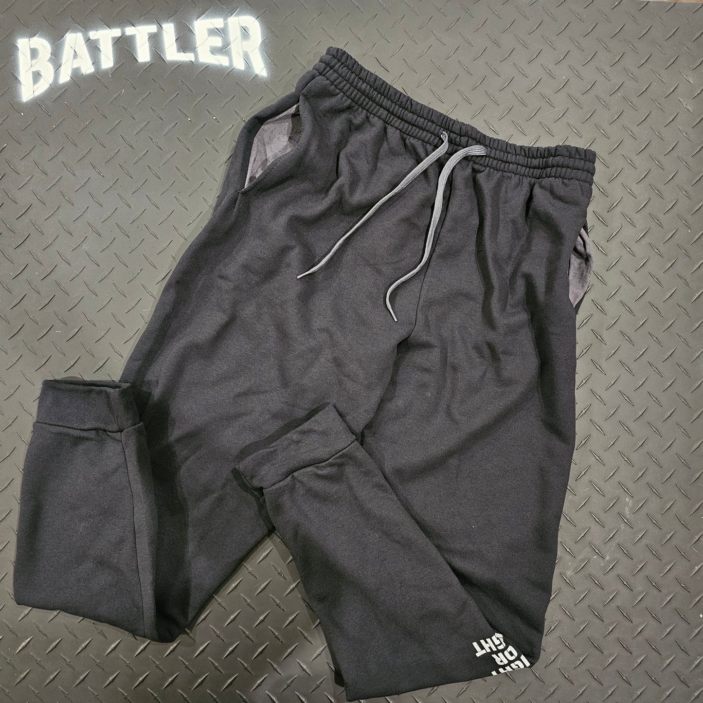 FIGHT OR FIGHT Sweatpants